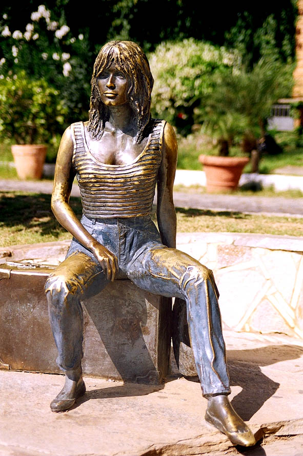 Orla Bardot