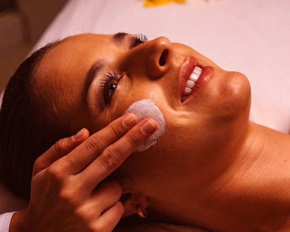 FACIAL LYMPHATIC DRAINAGE
