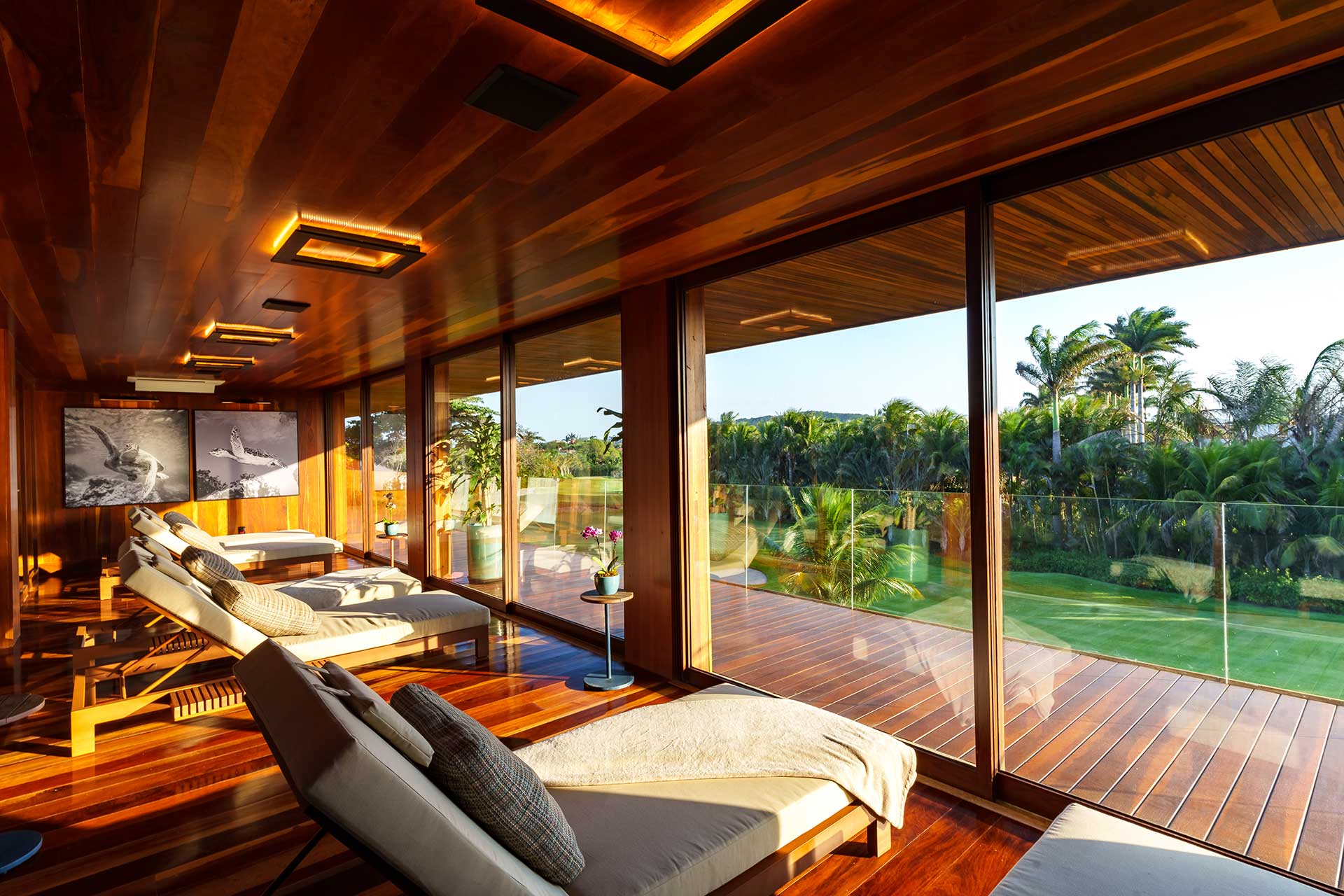 W Spa Relaxation Area with Garden / Golf Course View